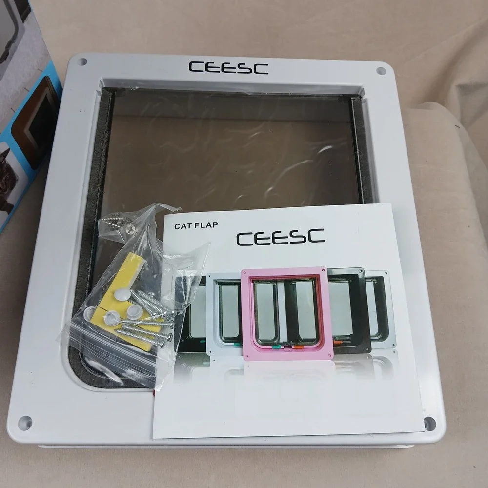 CEESC Magnetic Pet Door for‎ Cats and Dogs XL White